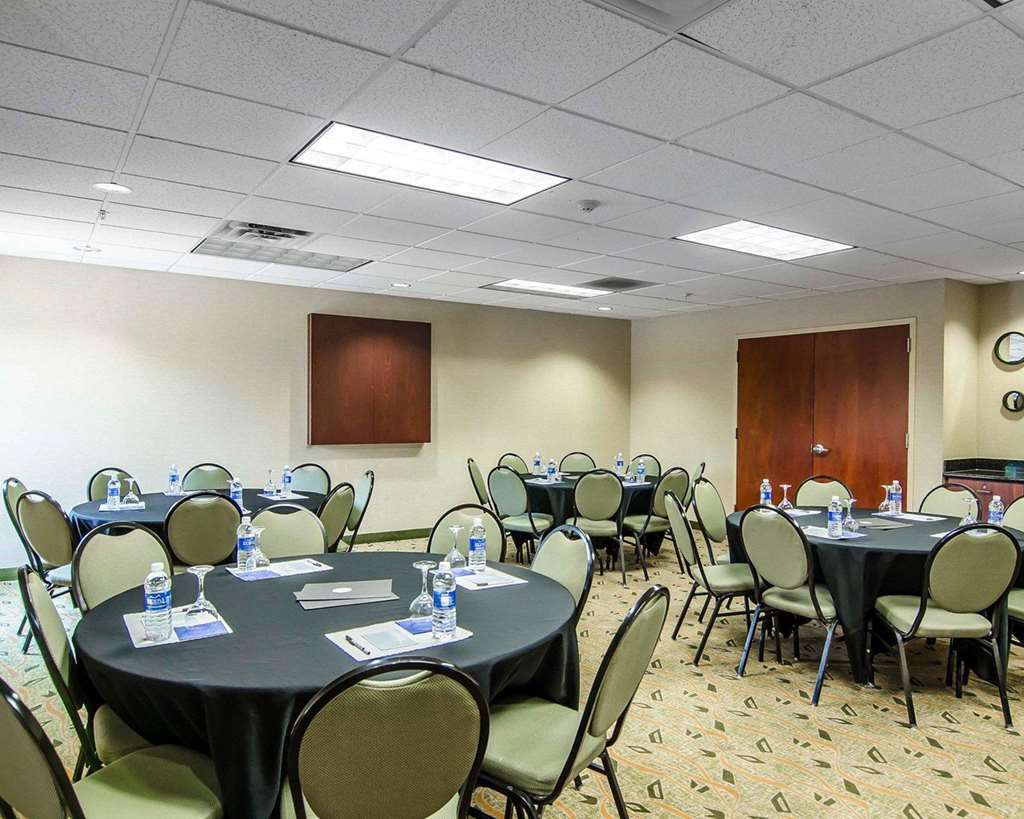 Comfort Inn & Suites Van Buren - Fort Smith Съоръжения снимка